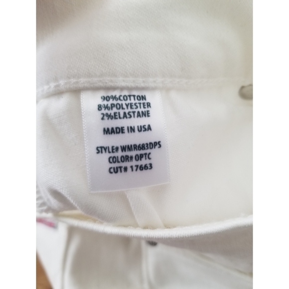 HUDSON Amelia Cut Off Knee shorts in optical white - Picture 7 of 7